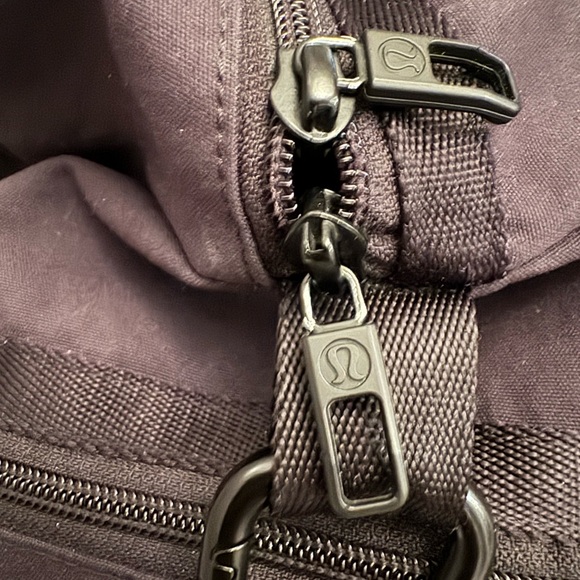 lululemon command the day duffle bag Duffel 40L Command The Day Duffel